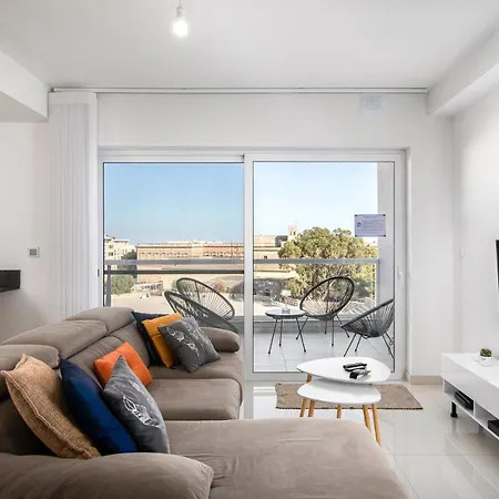 Apartment Spacious, Modern & Cosy 2 Bedroom 2 Bathroom - St. Julians *