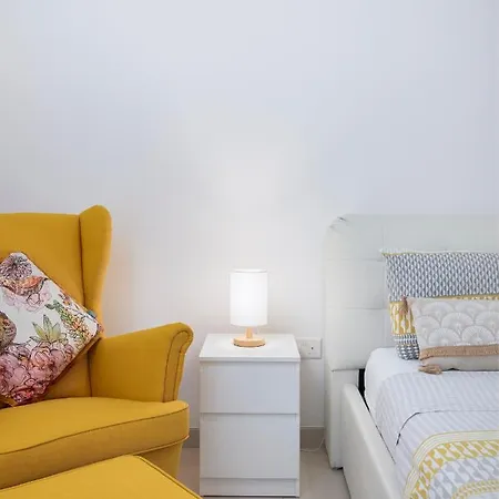 Spacious, Modern & Cosy 2 Bedroom 2 Bathroom - St. Julians * San Ġiljan